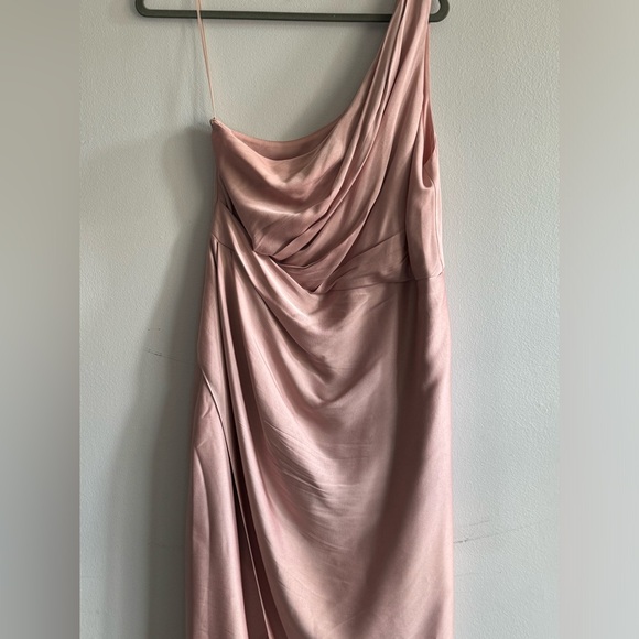 Wedding guest dress. Light pink. One shoulder. Cinched side. - Picture 1 of 9
